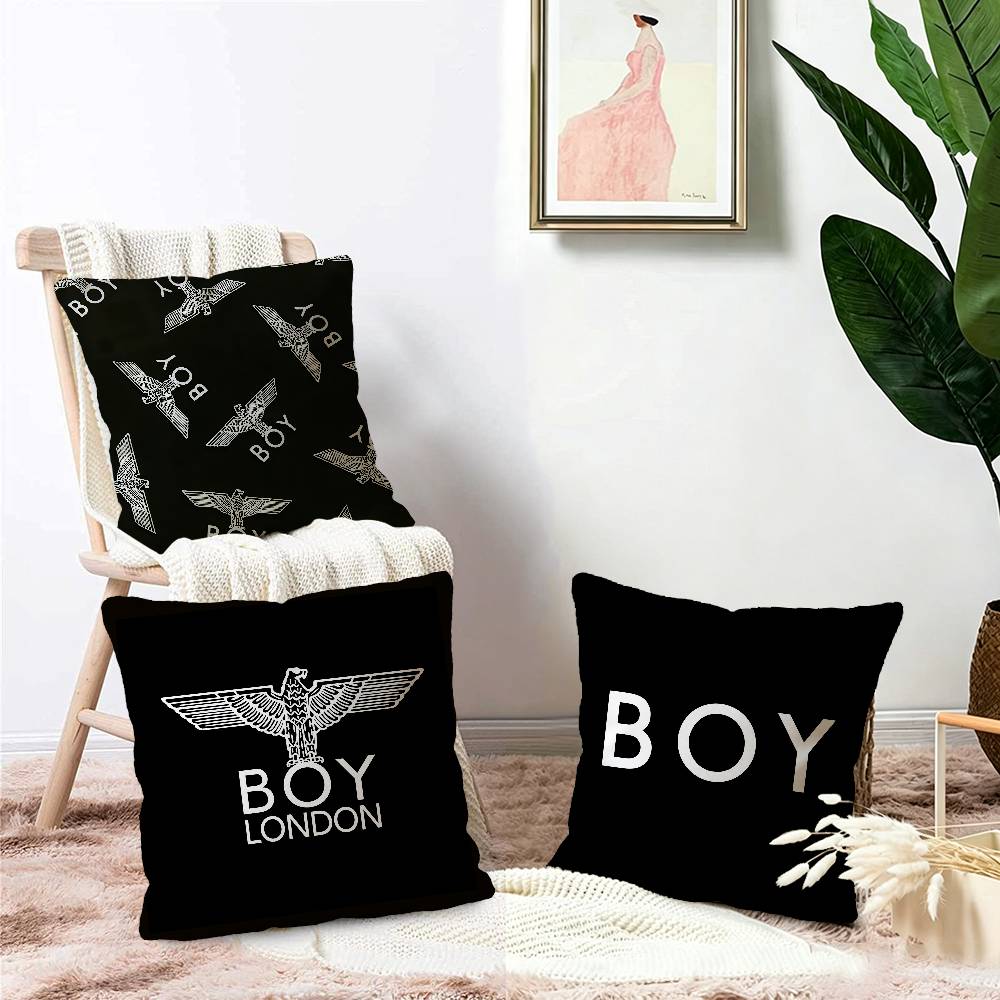 Home Textiles London - Coussins décoratifs classiques avec logo B-Boy
