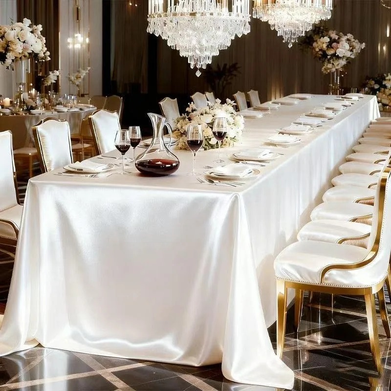 Nappe en satin lisse et soyeus - Home Textiles News avis et prix